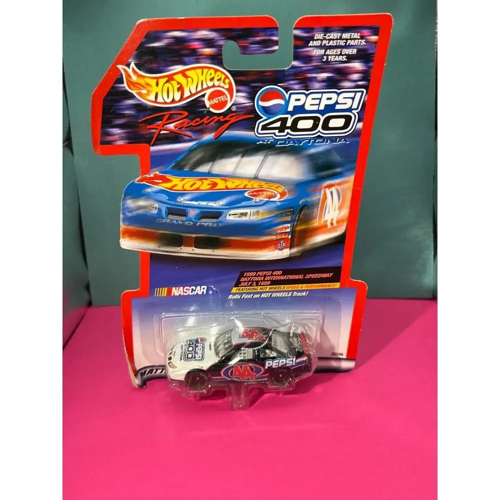 Hot Wheels DieCast Nascar Vtg 90's Pepsi 400 Circa 1999 #44 Kyle Petty Pontiac